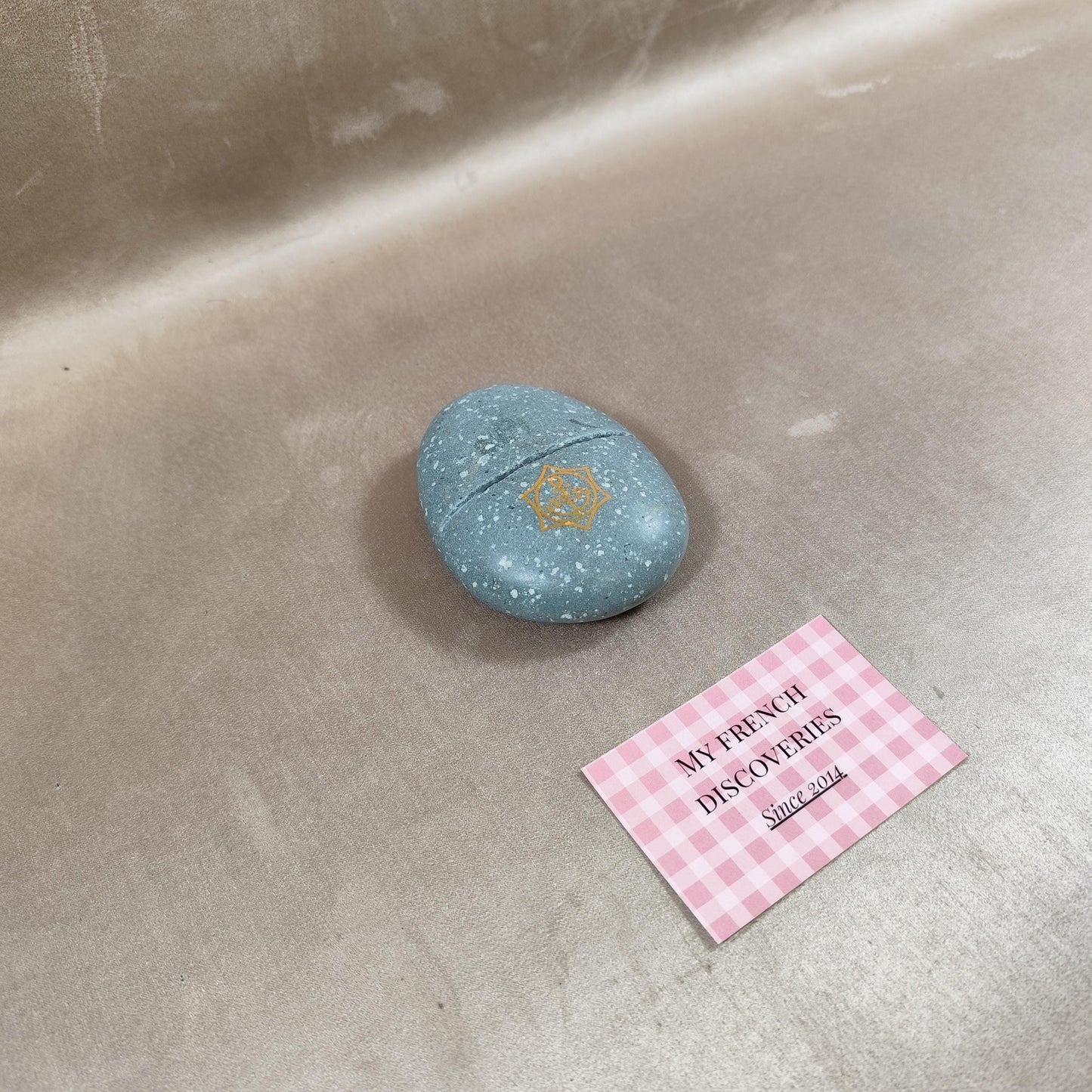 Presse-papiers Veuve Clicquot en pierre bleue Objet publicitaire Champagne