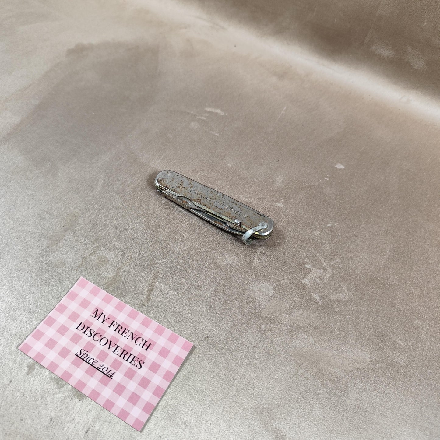 Couteau multifonction Veuve Clicquot en métal Tire-bouchon publicitaire Vintage