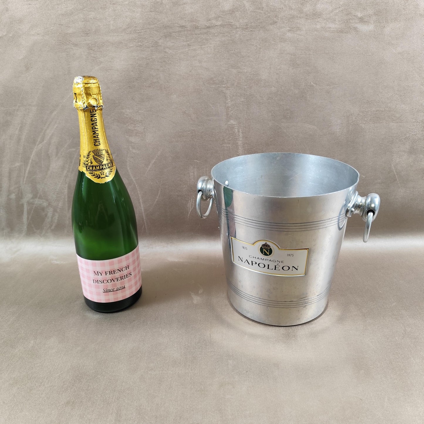 Seau à champagne Napoléon Seau vintage en aluminium Publicité 1825 1975