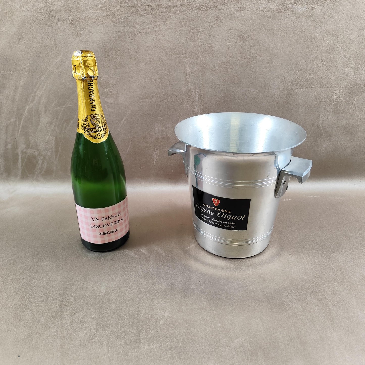 Seau à champagne Eugène Cliquot en aluminium Publicitaire Vintage