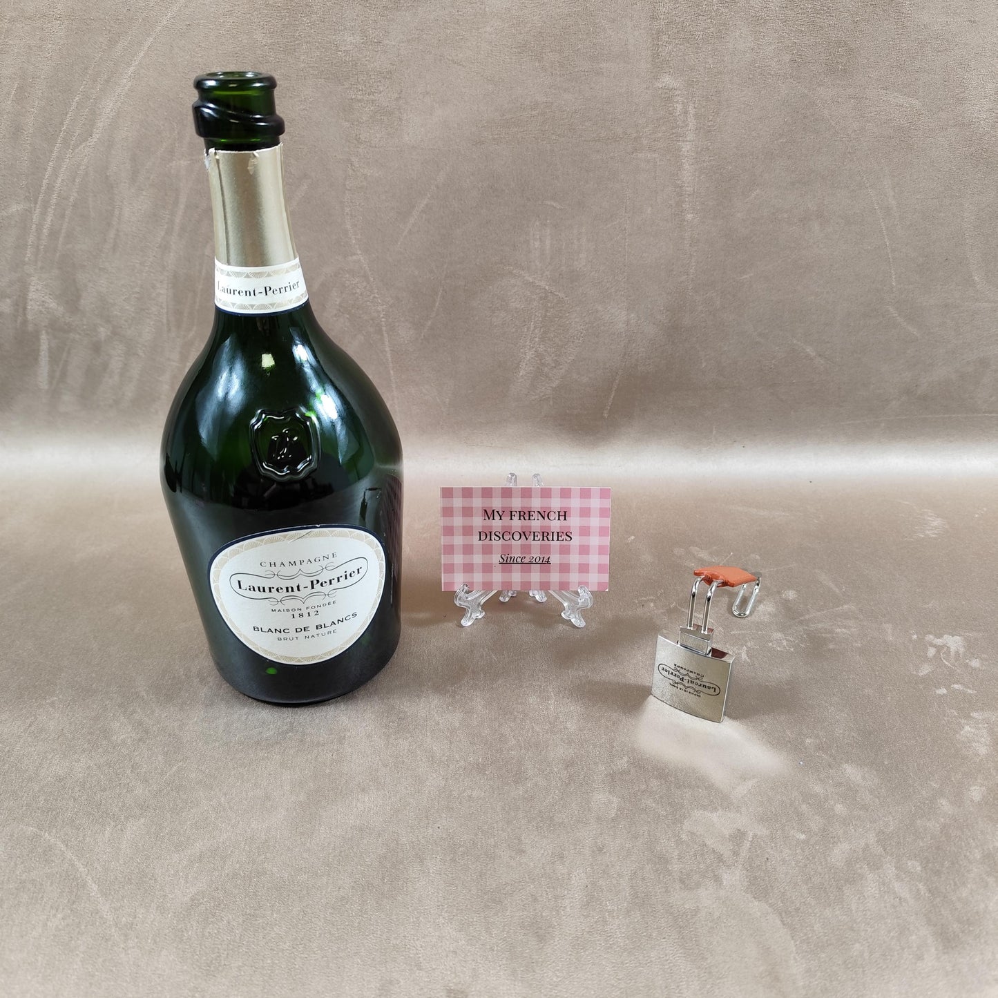 Accroche-sac de table Laurent-Perrier en métal chromé et effet cuir Accessoire publicitaire