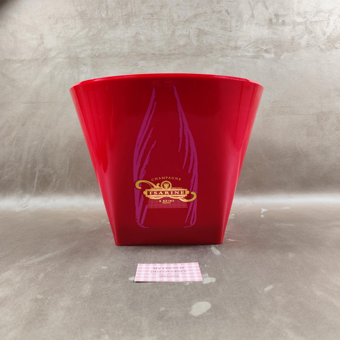 Seau à champagne Tsarine en plastique rouge Grand modèle publicitaire Vintage