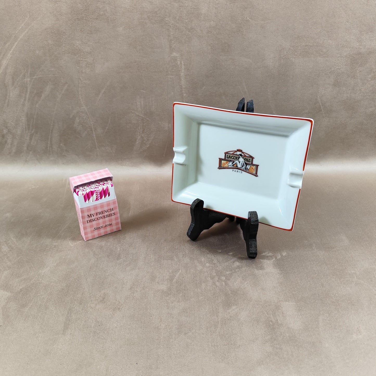 Cendrier publicitaire La Coupole Paris en porcelaine GDA Limoges Vintage