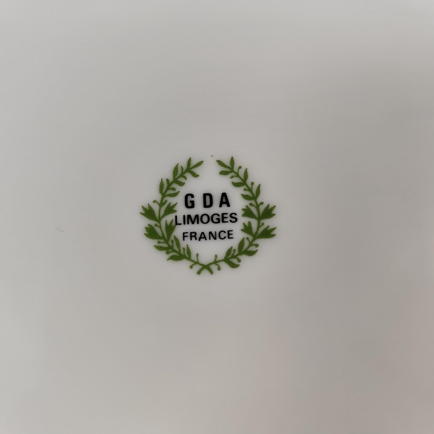 Cendrier publicitaire La Coupole Paris en porcelaine GDA Limoges Vintage