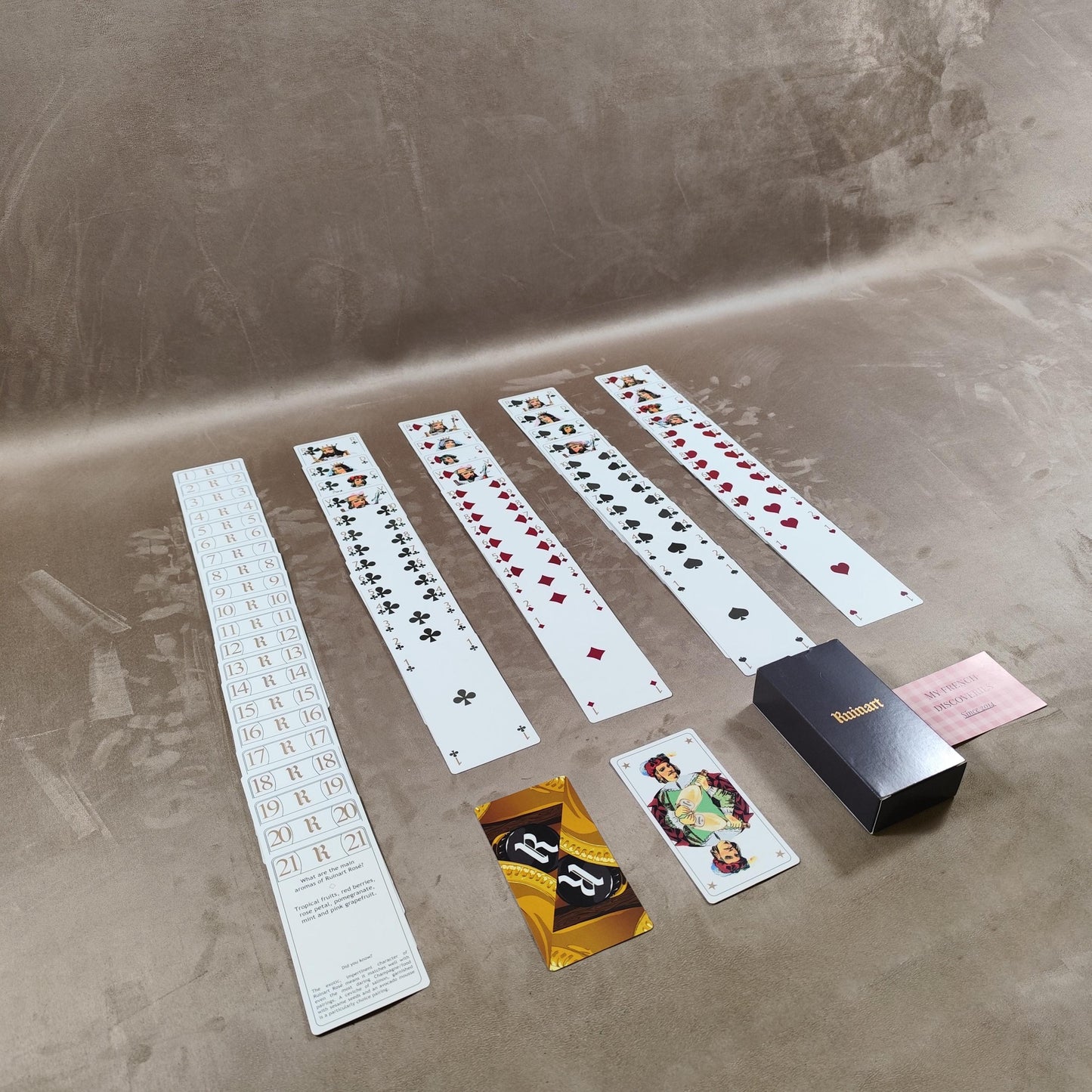 Jeu de tarot Champagne Ruinart 78 cartes illustrées Coffret publicitaire vintage