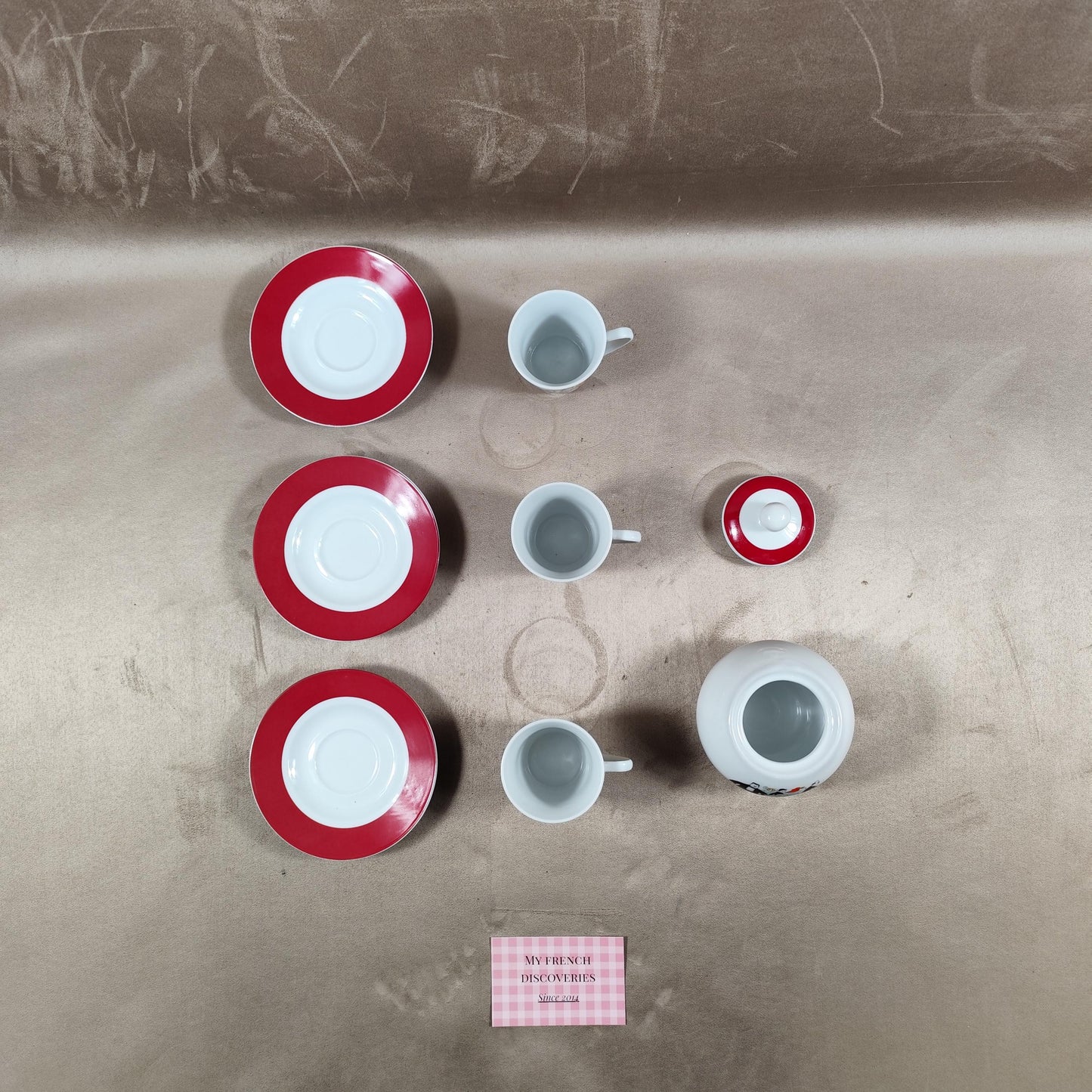 Service à café Maxims Paris en porcelaine Tasses, sous-tasses et sucrier Décor figuratif