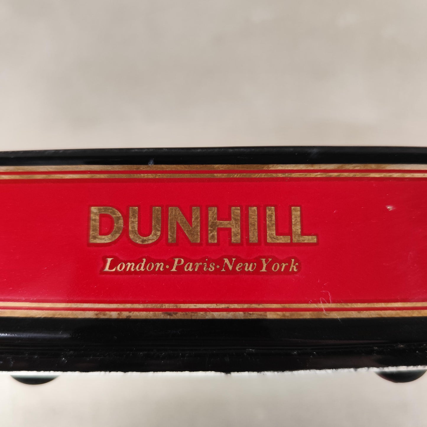 Cendrier carré Dunhill en céramique noire Objet publicitaire vintage
