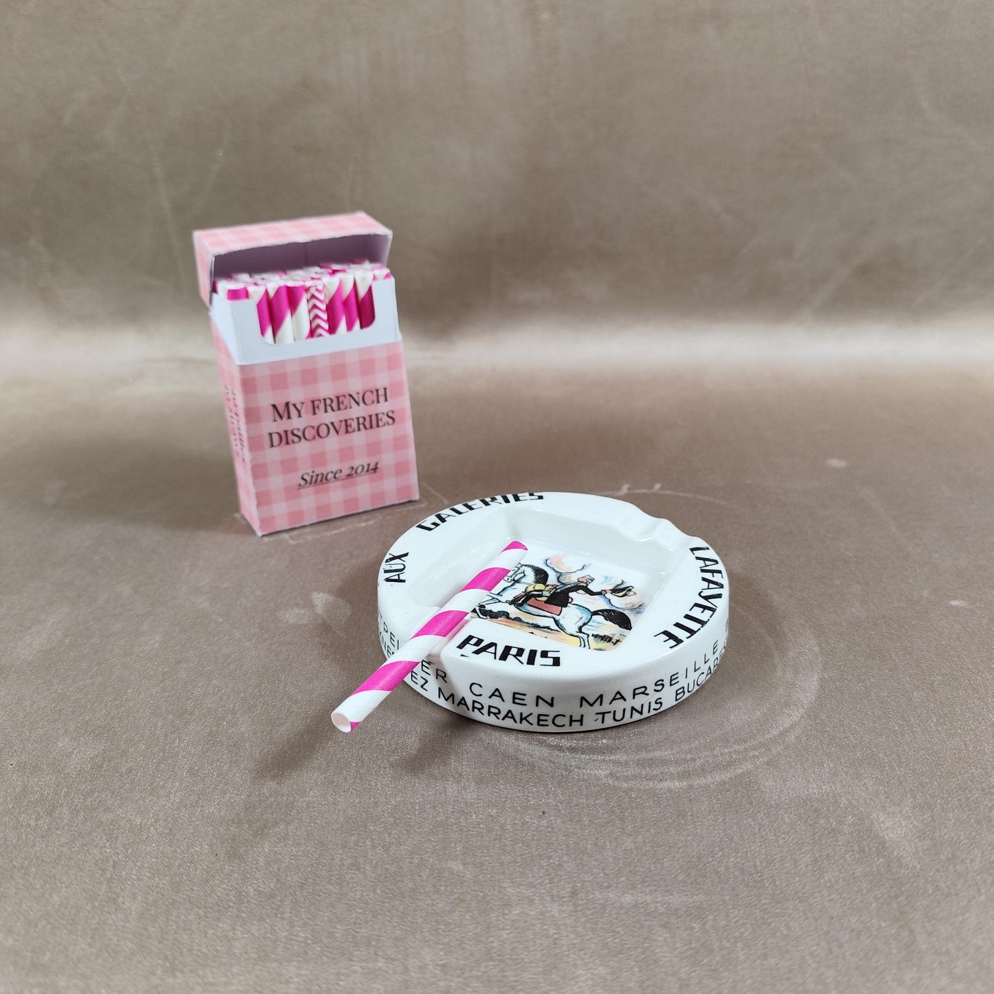 Cendrier Galeries Lafayette Paris en faïence Édition La Maîtrise Vintage