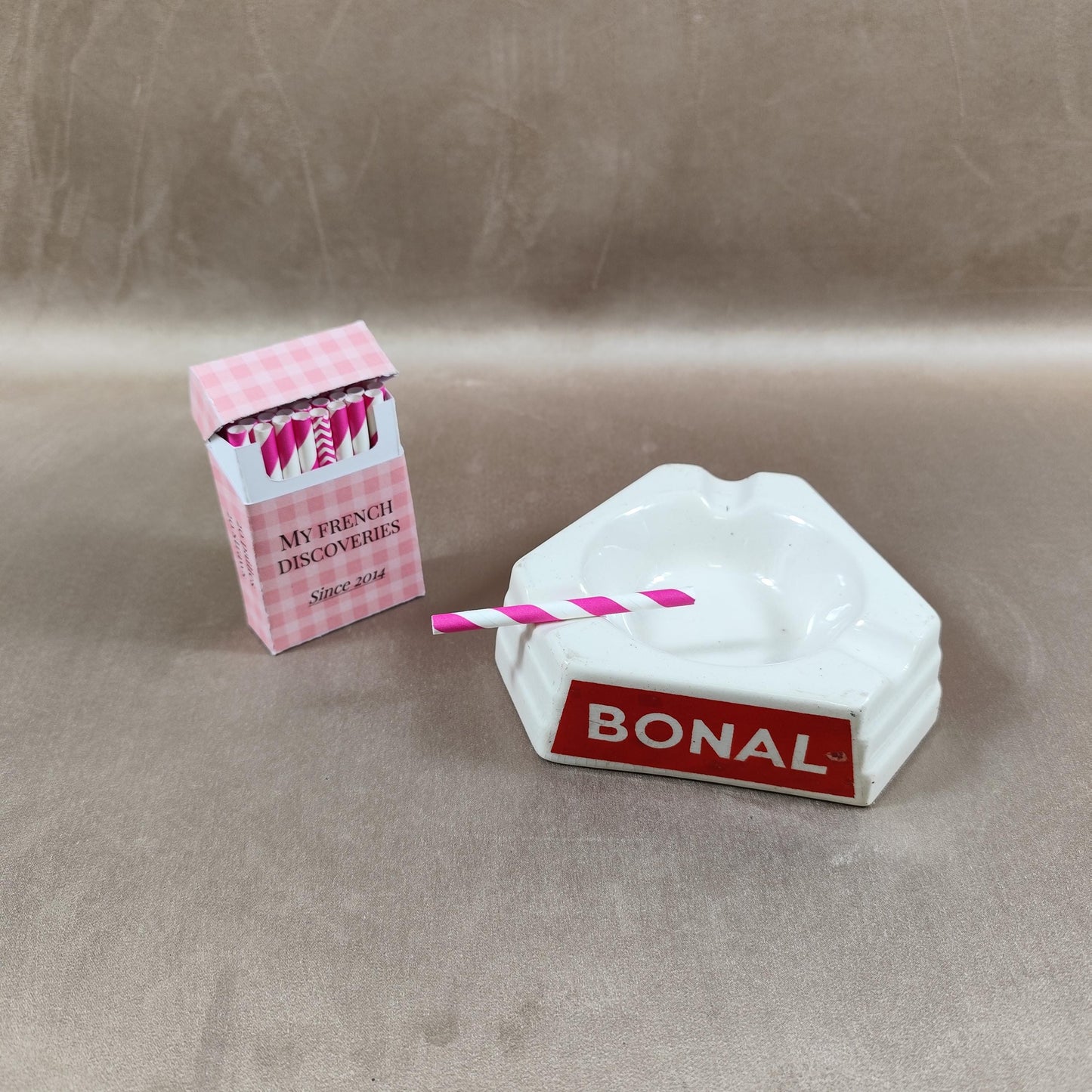 Cendrier publicitaire BONAL en céramique Faïencerie de Monet Apéritif