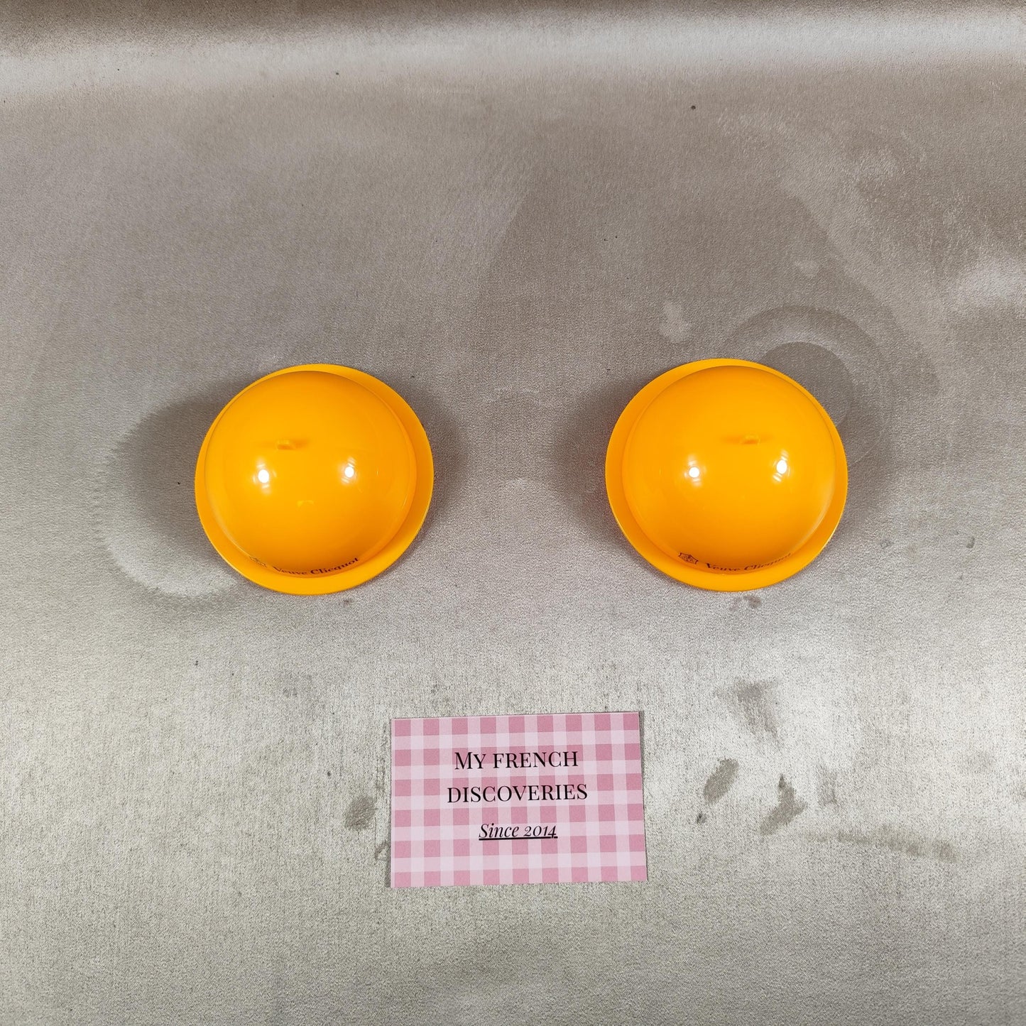 Ensemble de 2 mini-beurriers Veuve Clicquot en plastique jaune Accessoires champagne