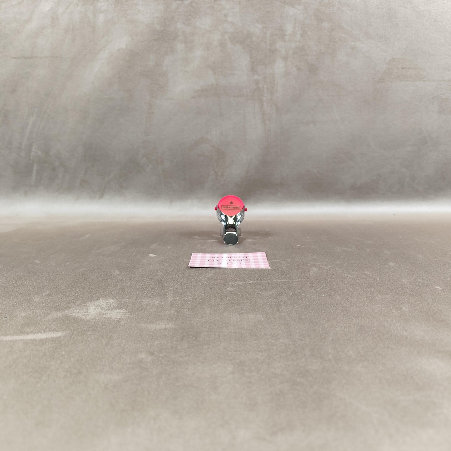 Bouchon stoppeur de champagne Piper-Heidsieck Plastique rouge et métal Accessoire bar