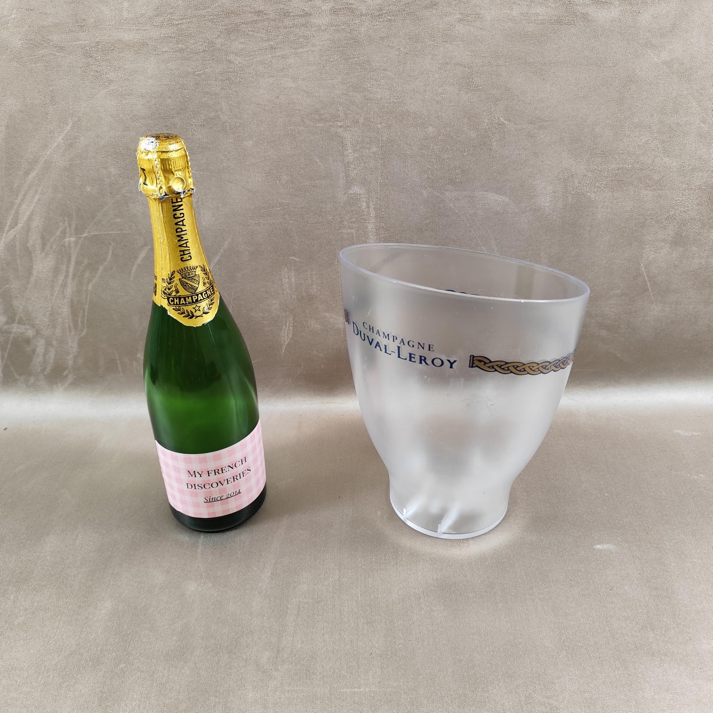 Seau à champagne Duval-Leroy en plastique givré Rafraîchisseur publicitaire Vintage