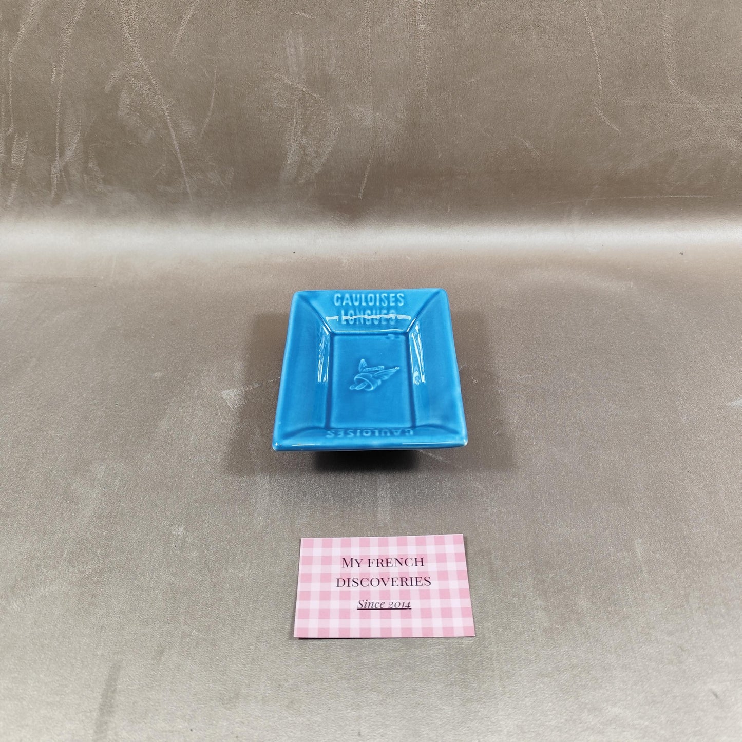 Cendrier publicitaire Gauloises Longues en faïence bleue GIEN France