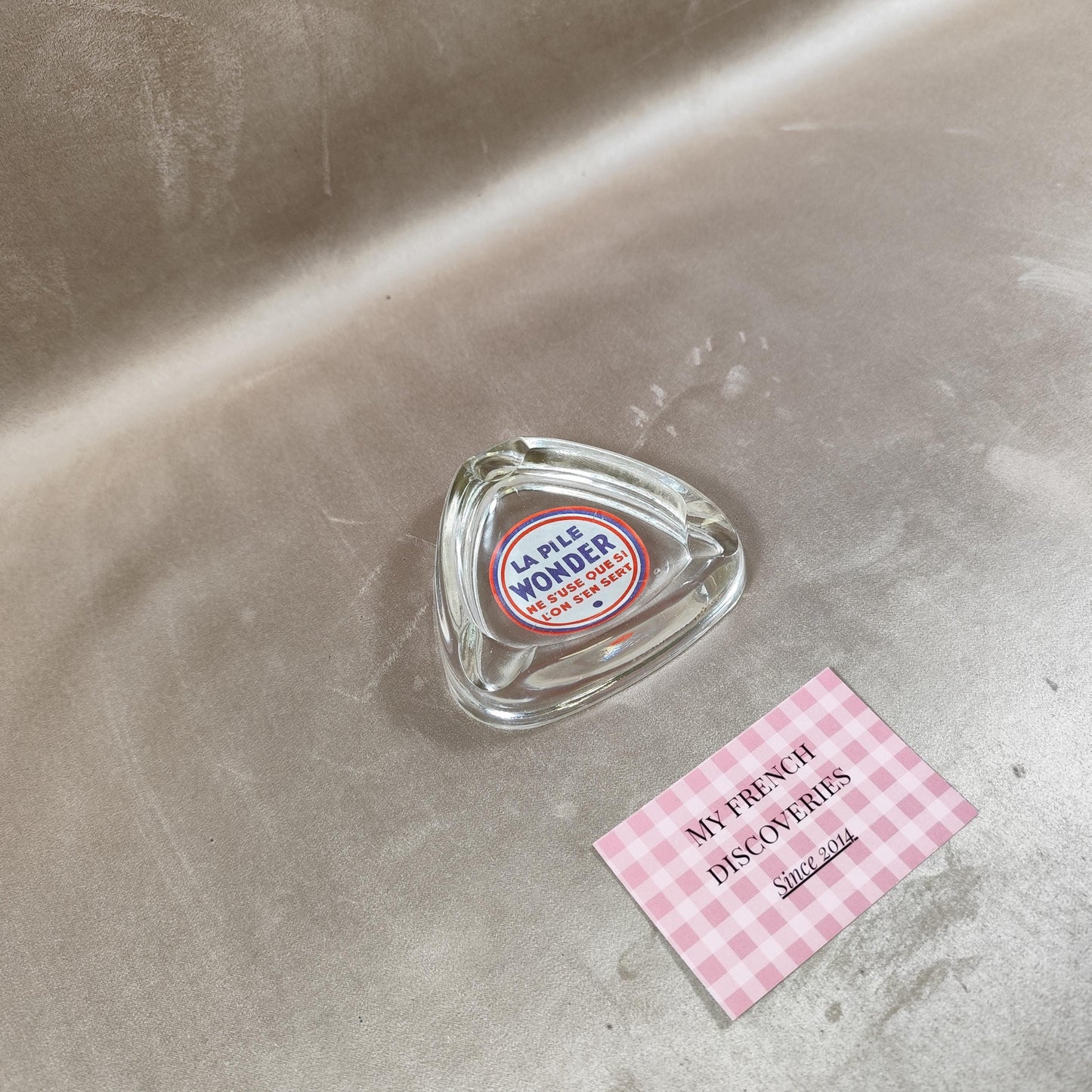 RARE Cendrier publicitaire ancien La Pile Wonder en verre épais Objet publicitaire vintage français