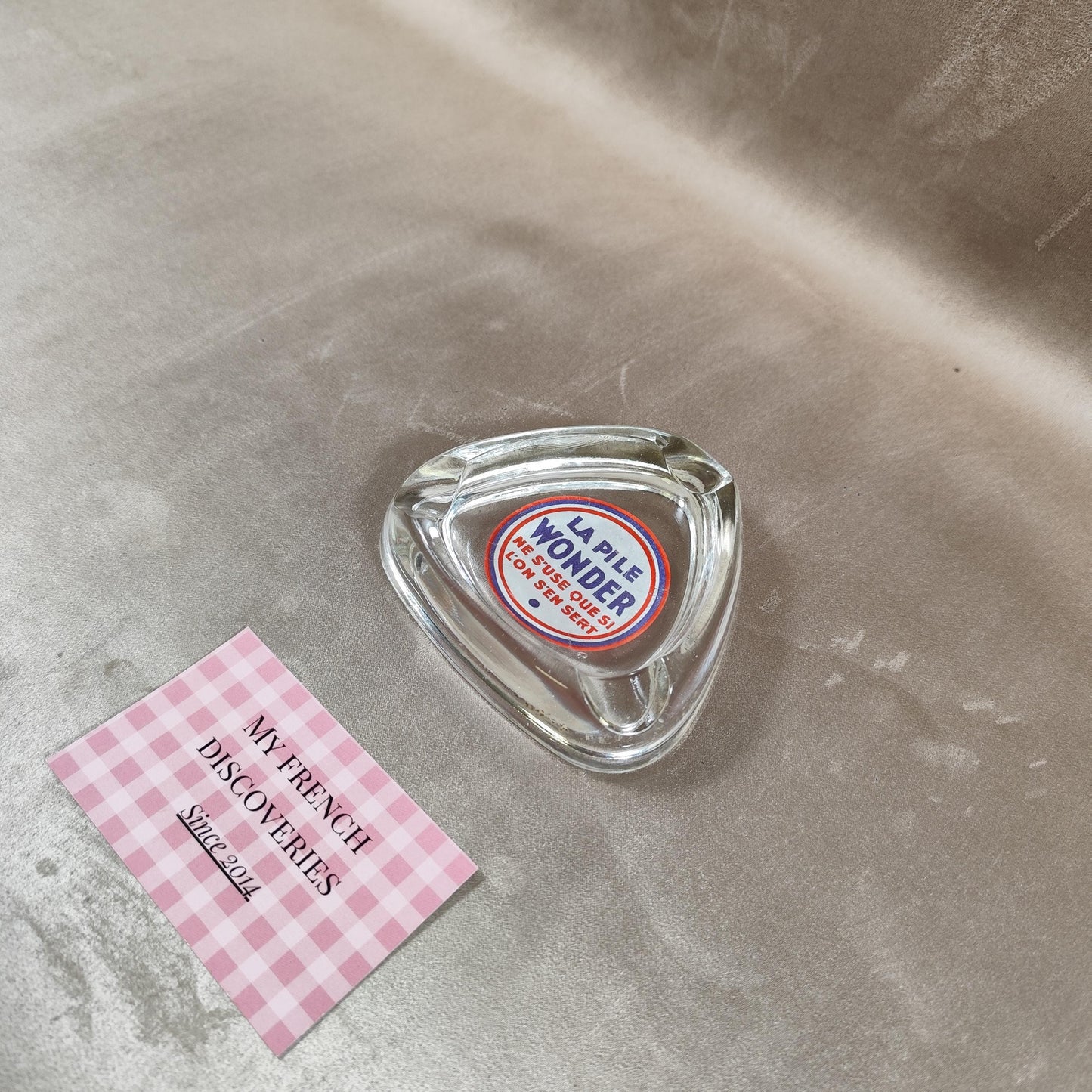 RARE Cendrier publicitaire ancien La Pile Wonder en verre épais Objet publicitaire vintage français