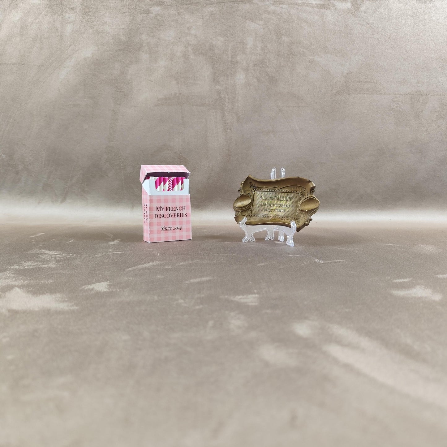 Cendrier publicitaire Chemise Albion en métal Objet ancien Publicité française