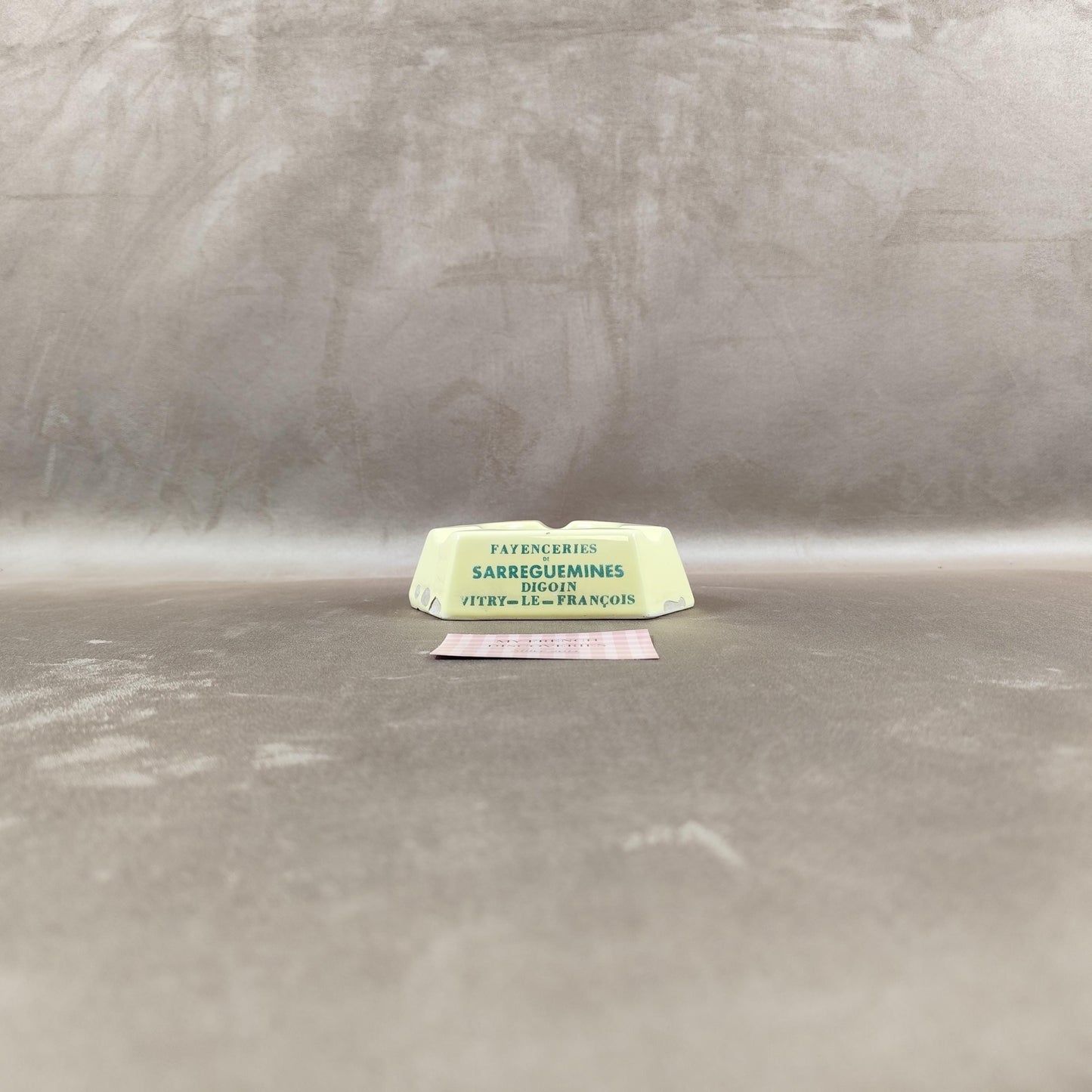 Cendrier publicitaire Faïenceries de Sarreguemines Digoin Vitry-le-François Faïence