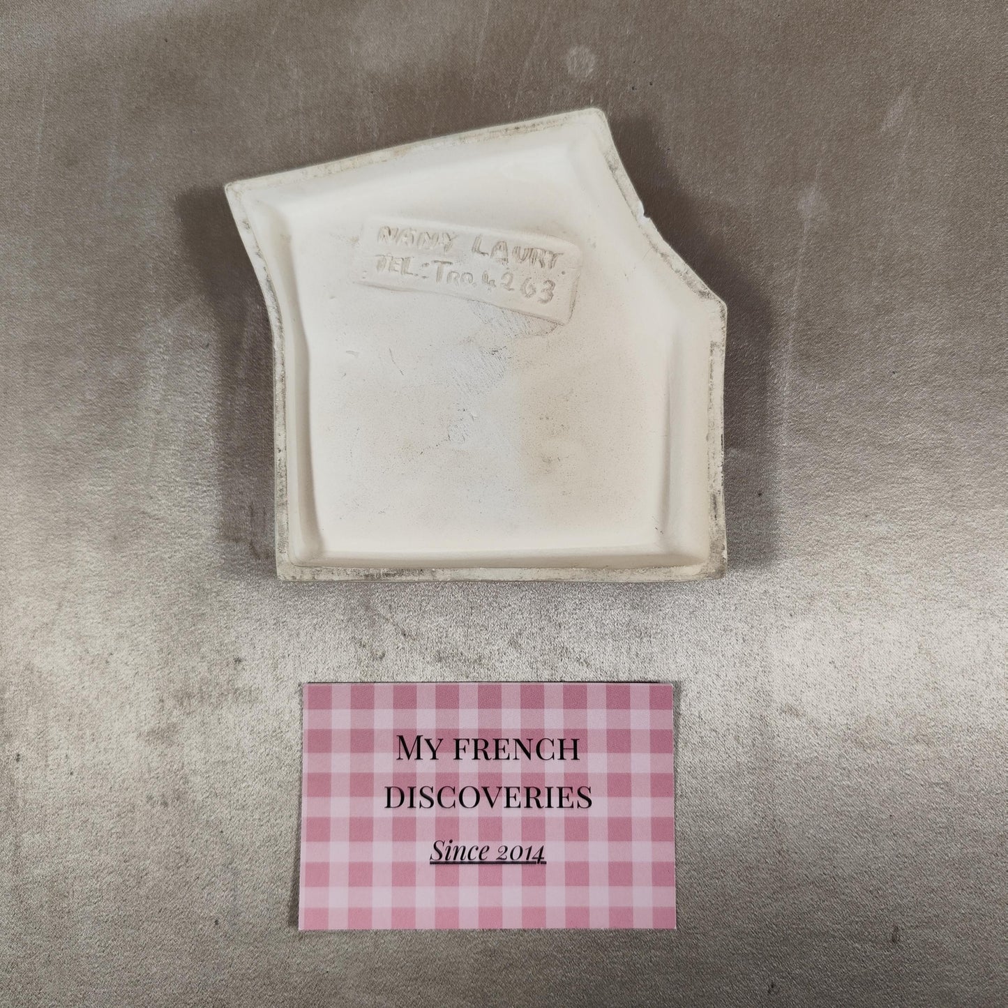 Cendrier publicitaire en porcelaine en forme denveloppe Réfrigérateurs Sigma-Frigo-Therm  Lyon