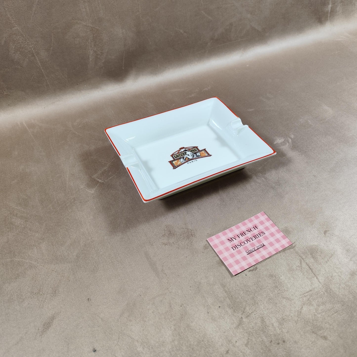 Cendrier publicitaire La Coupole Paris en porcelaine GDA Limoges Vintage