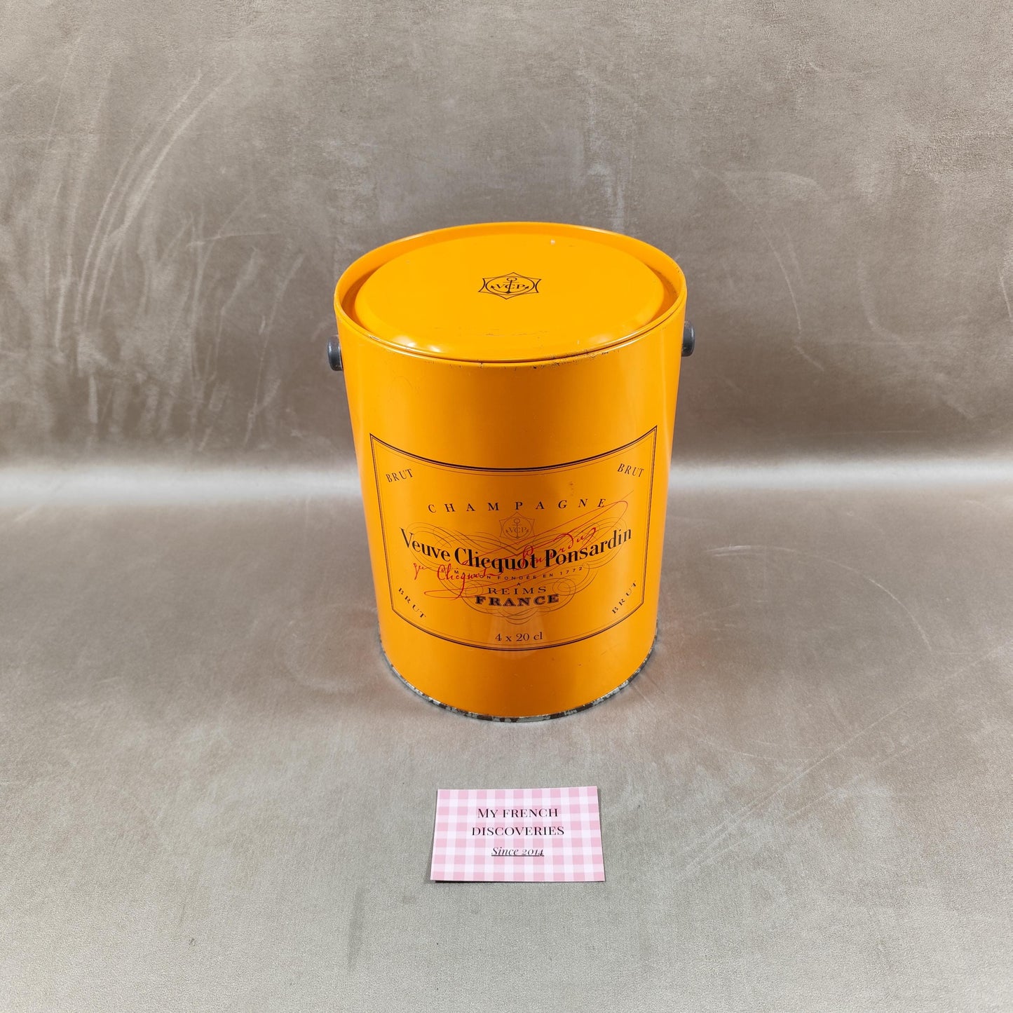 Seau à champagne Veuve Clicquot Ponsardin en métal orange Modèle publicitaire Vintage
