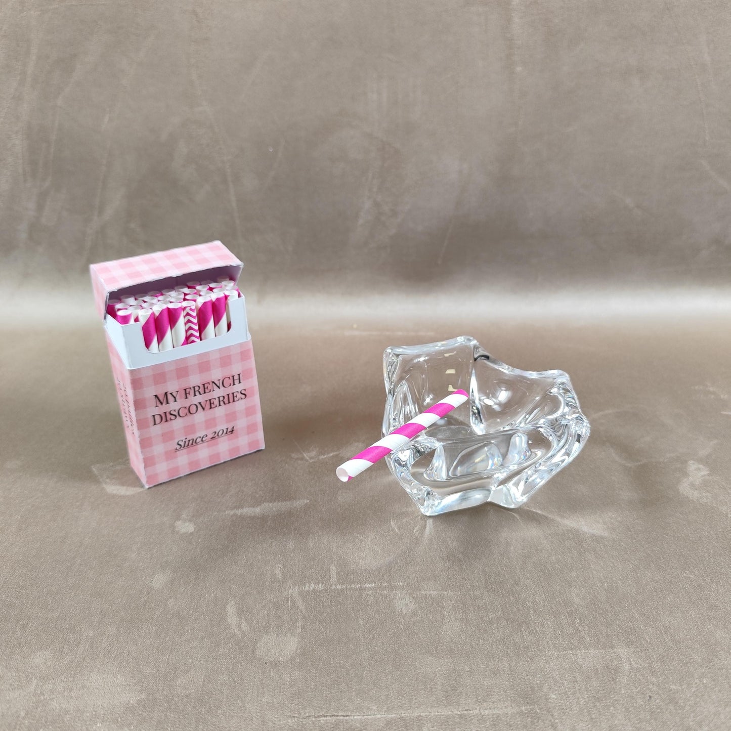 Cendrier en cristal Daum signé Modèle triangulaire Cristal français vintage