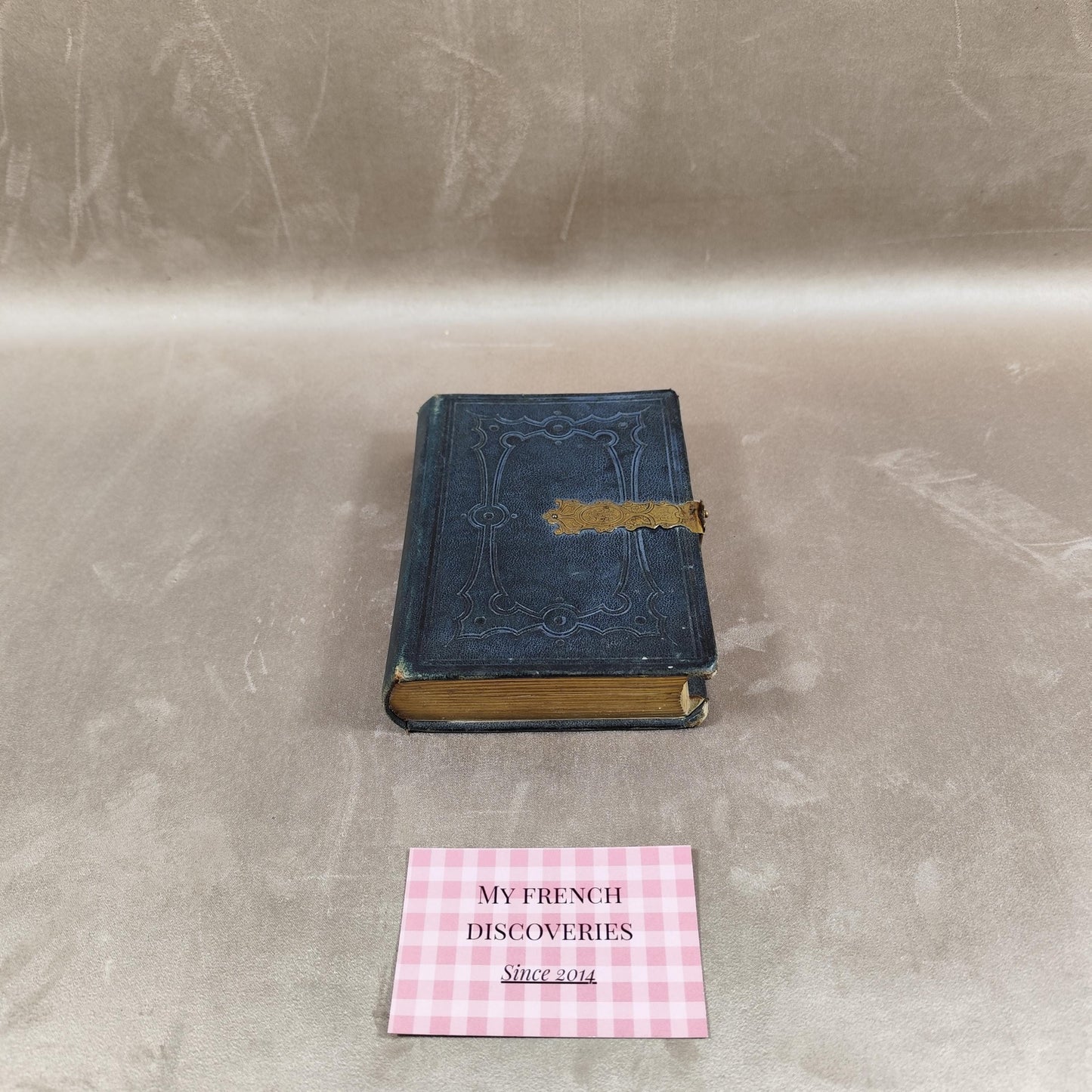 Album photo ancien en cuir avec fermoir en laiton Fin XIXe siècle Photographies anciennes