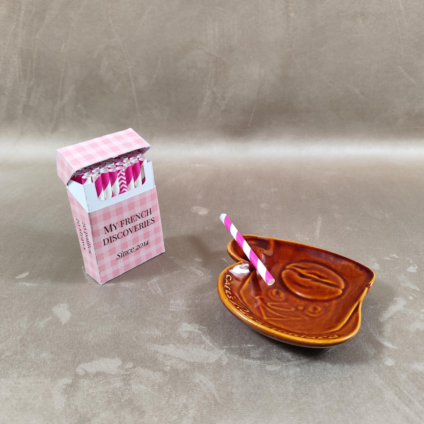 Cendrier publicitaire Cafés Ras dAmbre en céramique Forme visage Vintage