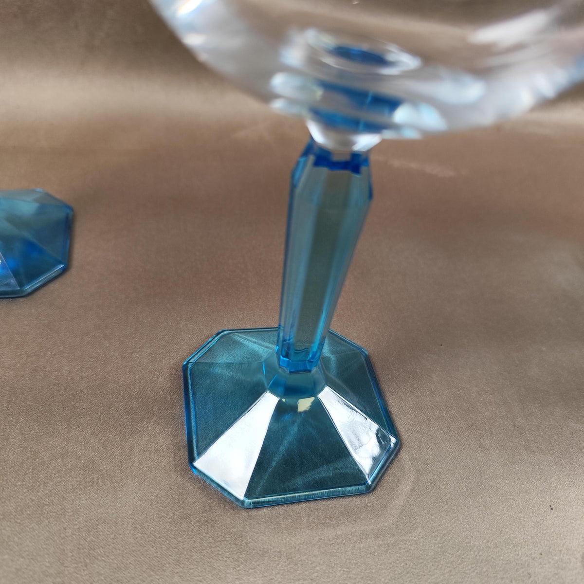 Ensemble de 6 verres à gin tonic Bombay Sapphire Pieds bleus facettés Barware