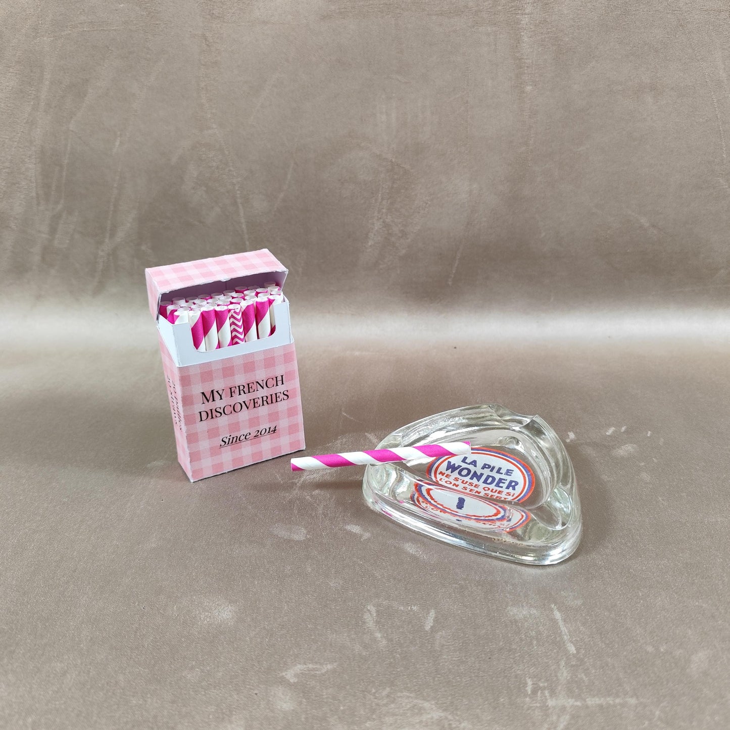 RARE Cendrier publicitaire ancien La Pile Wonder en verre épais Objet publicitaire vintage français