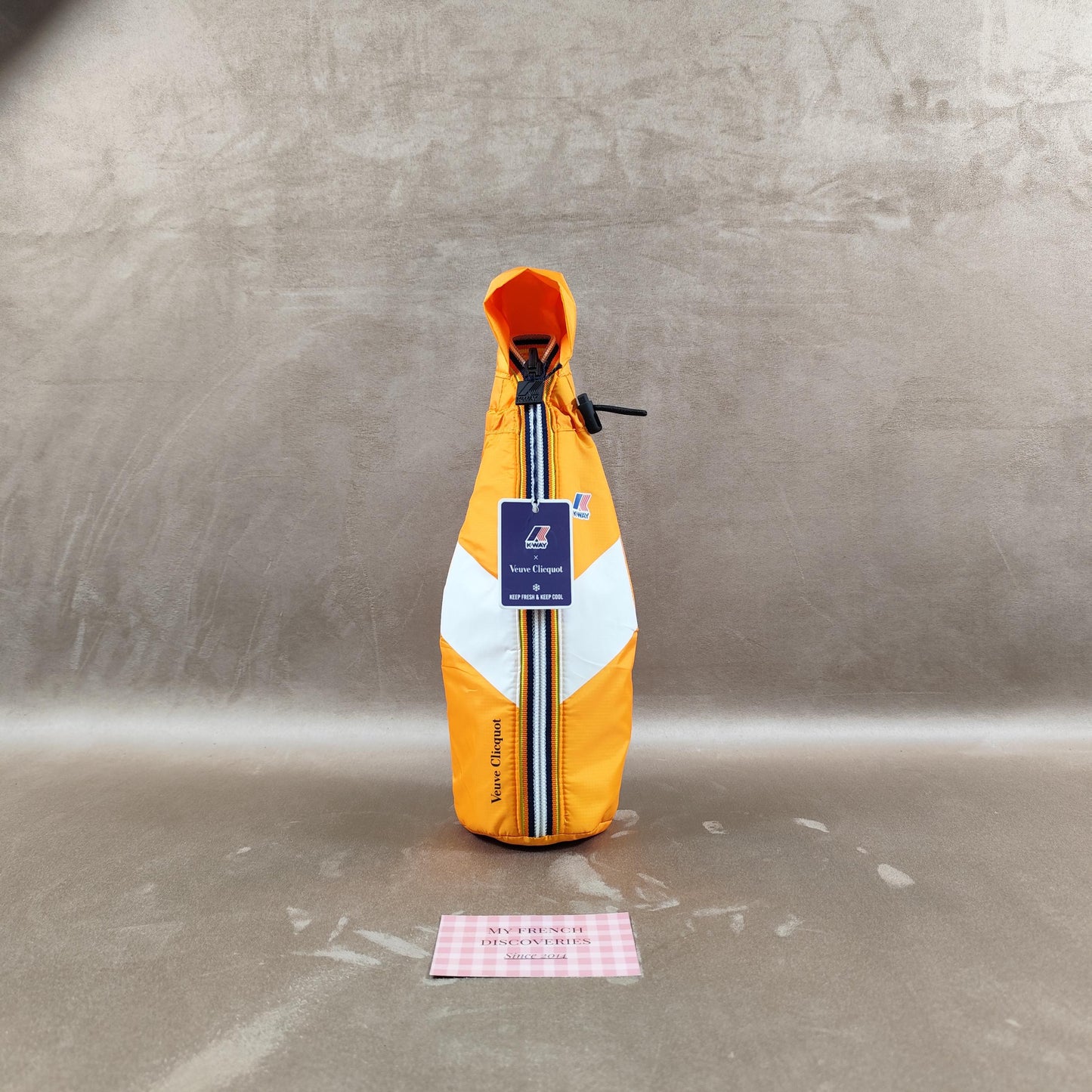 Étui isotherme Veuve Clicquot x K-WAY en polyester Transformable en sac banane