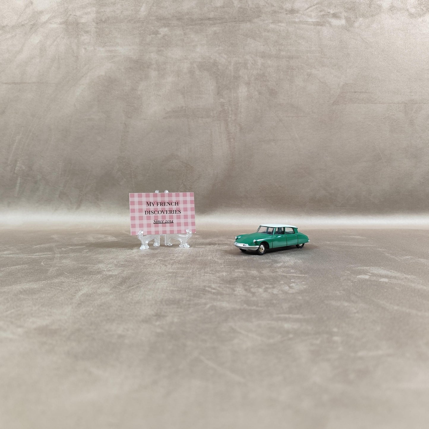 Voiture miniature Citroën DS 19 Dinky Toys Éditions Atlas Avec boîte et certificat