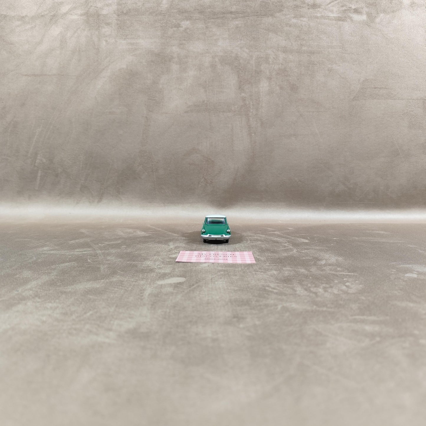 Voiture miniature Citroën DS 19 Dinky Toys Éditions Atlas Avec boîte et certificat