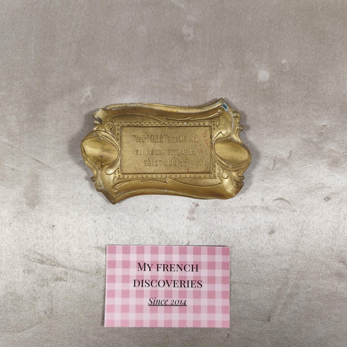 Cendrier publicitaire Chemise Albion en métal Objet ancien Publicité française