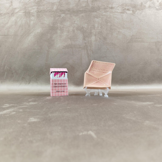 Cendrier publicitaire en porcelaine en forme denveloppe Réfrigérateurs Sigma-Frigo-Therm  Lyon