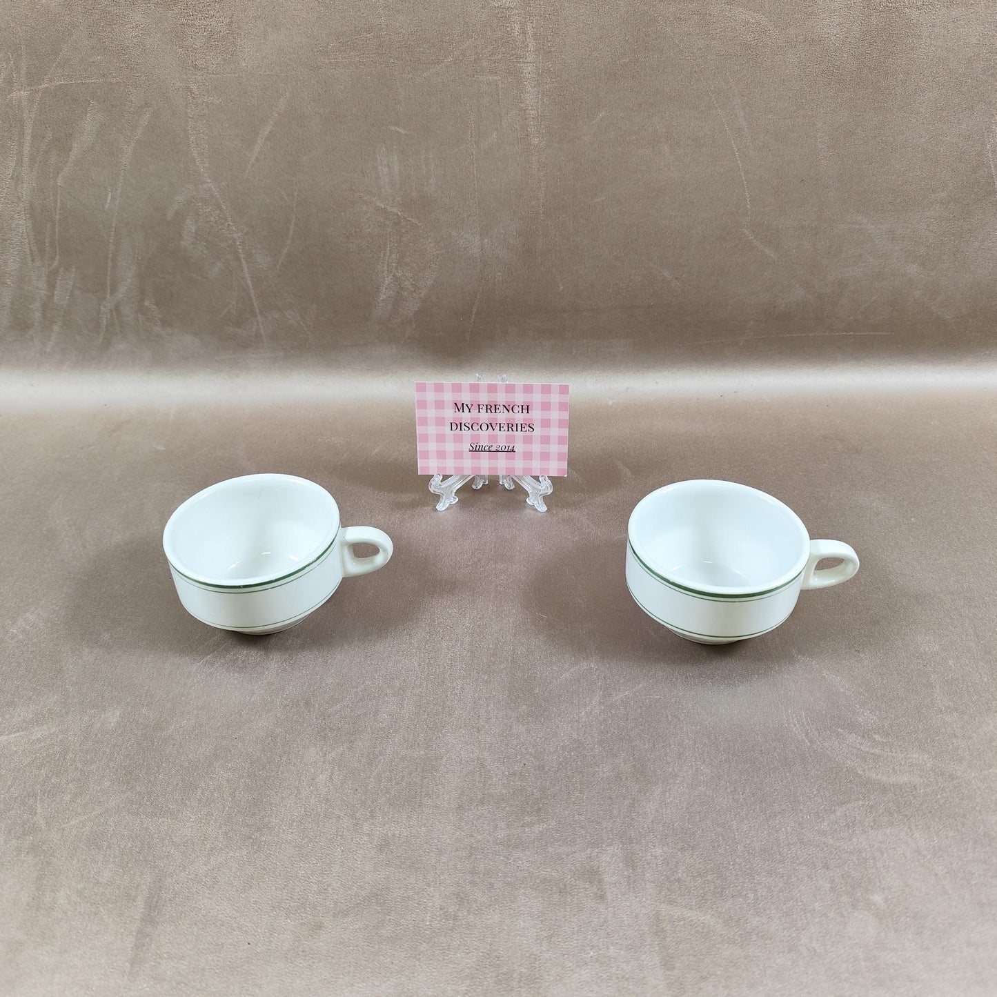 Paire de tasses anciennes en porcelaine blanche Filet vert Moulin des Loups Orchies