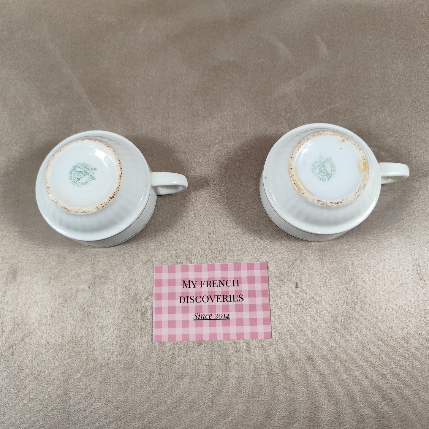 Paire de tasses anciennes en porcelaine blanche Filet vert Moulin des Loups Orchies