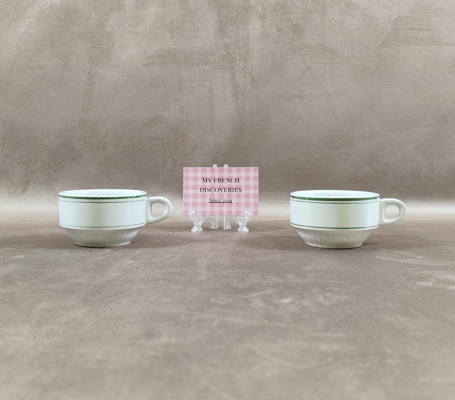 Paire de tasses anciennes en porcelaine blanche Filet vert Moulin des Loups Orchies