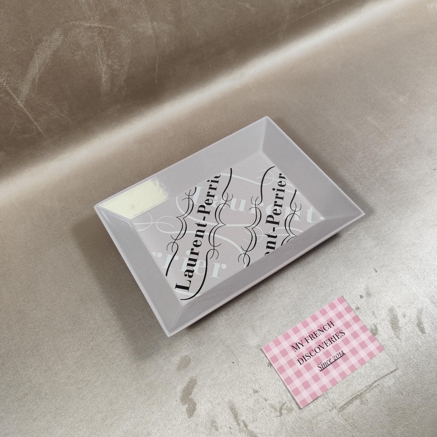 Cendrier vide-poche Laurent-Perrier en porcelaine Revol Champagne France