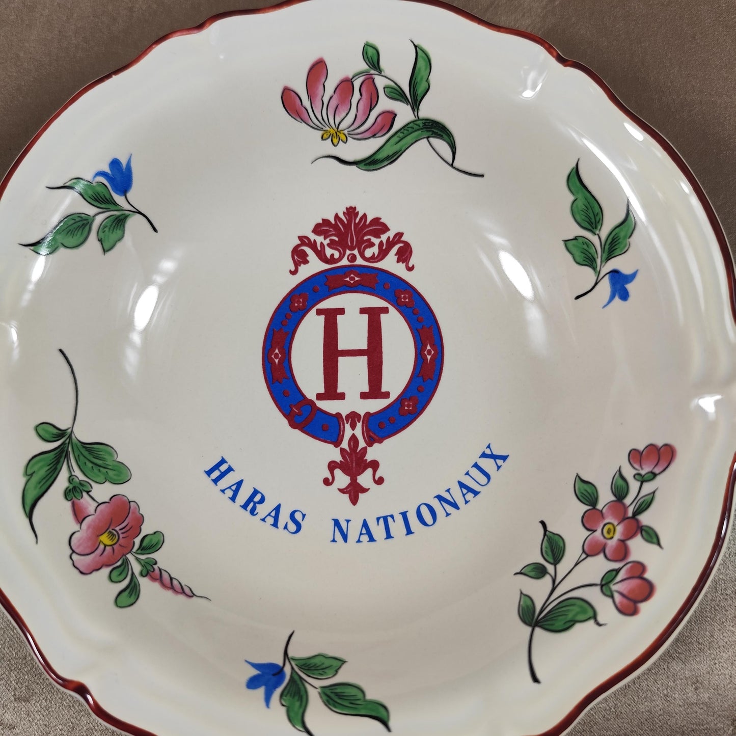 Coupelle Haras Nationaux en faïence KG Lunéville Décor floral France