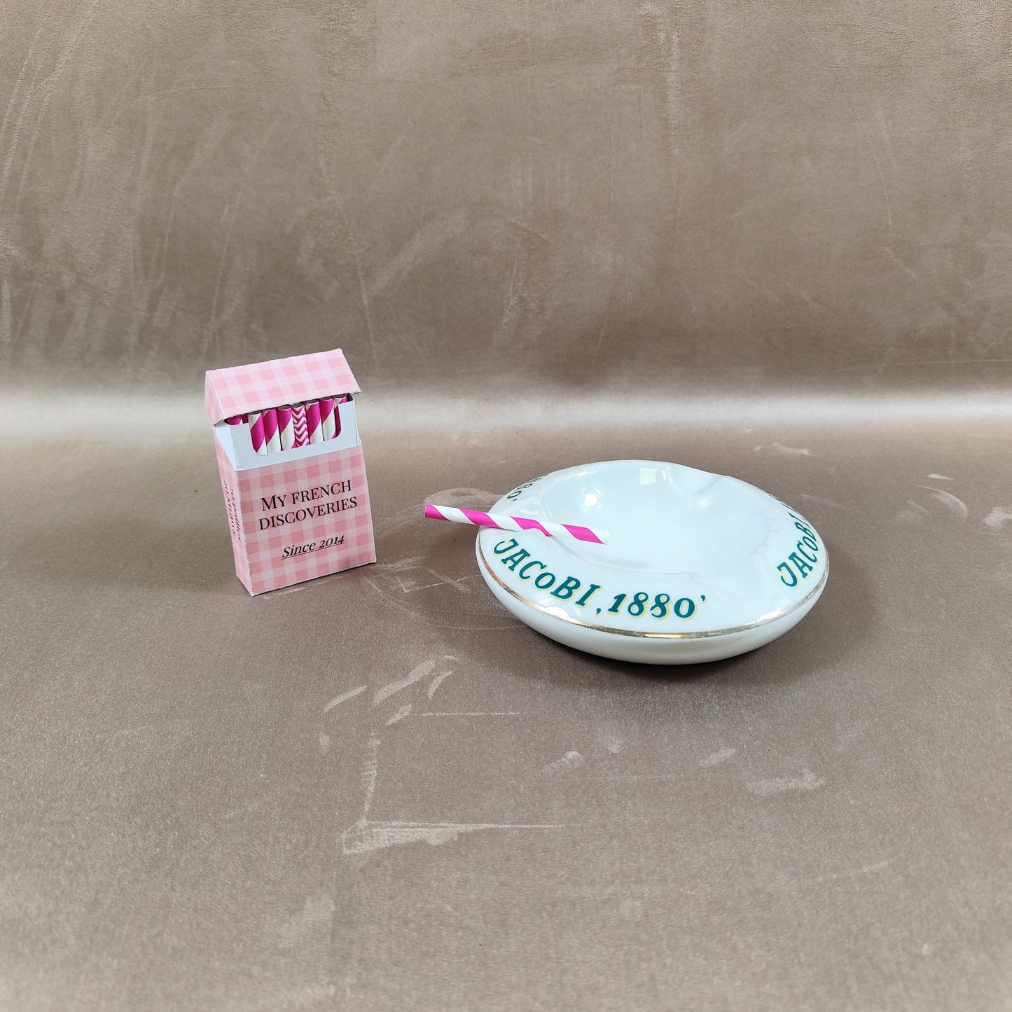 Cendrier publicitaire Jacobi 1880 Céramique blanche vintage