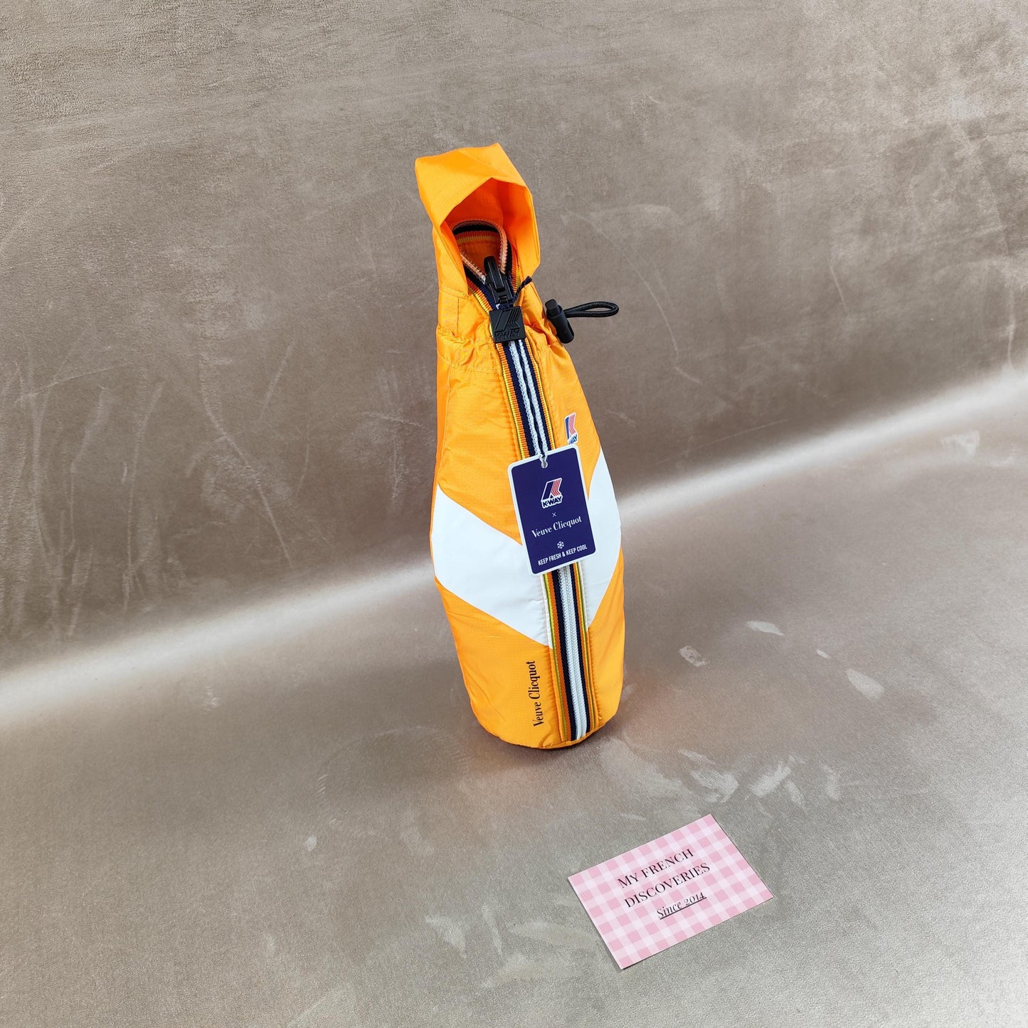 Étui isotherme Veuve Clicquot x K-WAY en polyester Transformable en sac banane