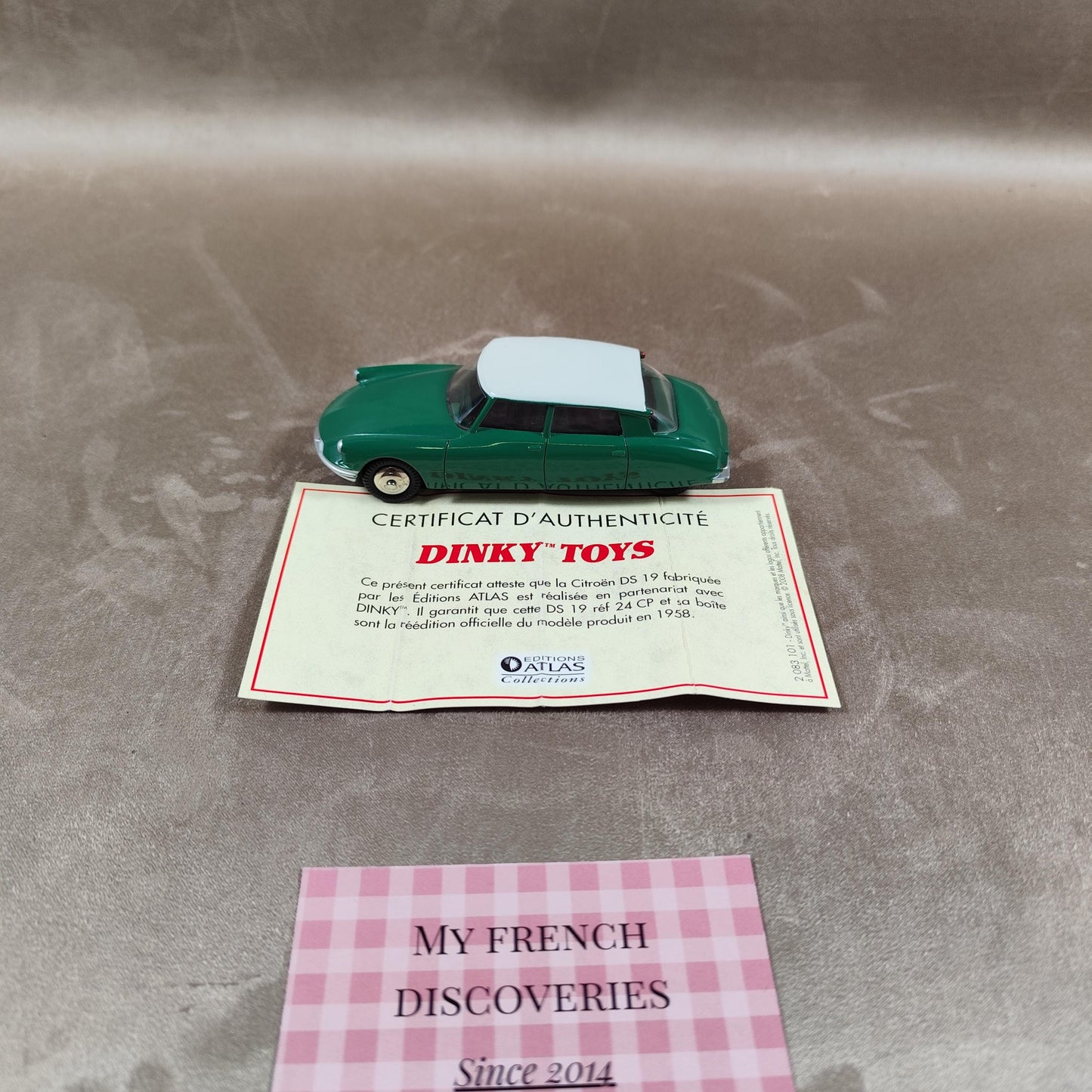Voiture miniature Citroën DS 19 Dinky Toys Éditions Atlas Avec boîte et certificat