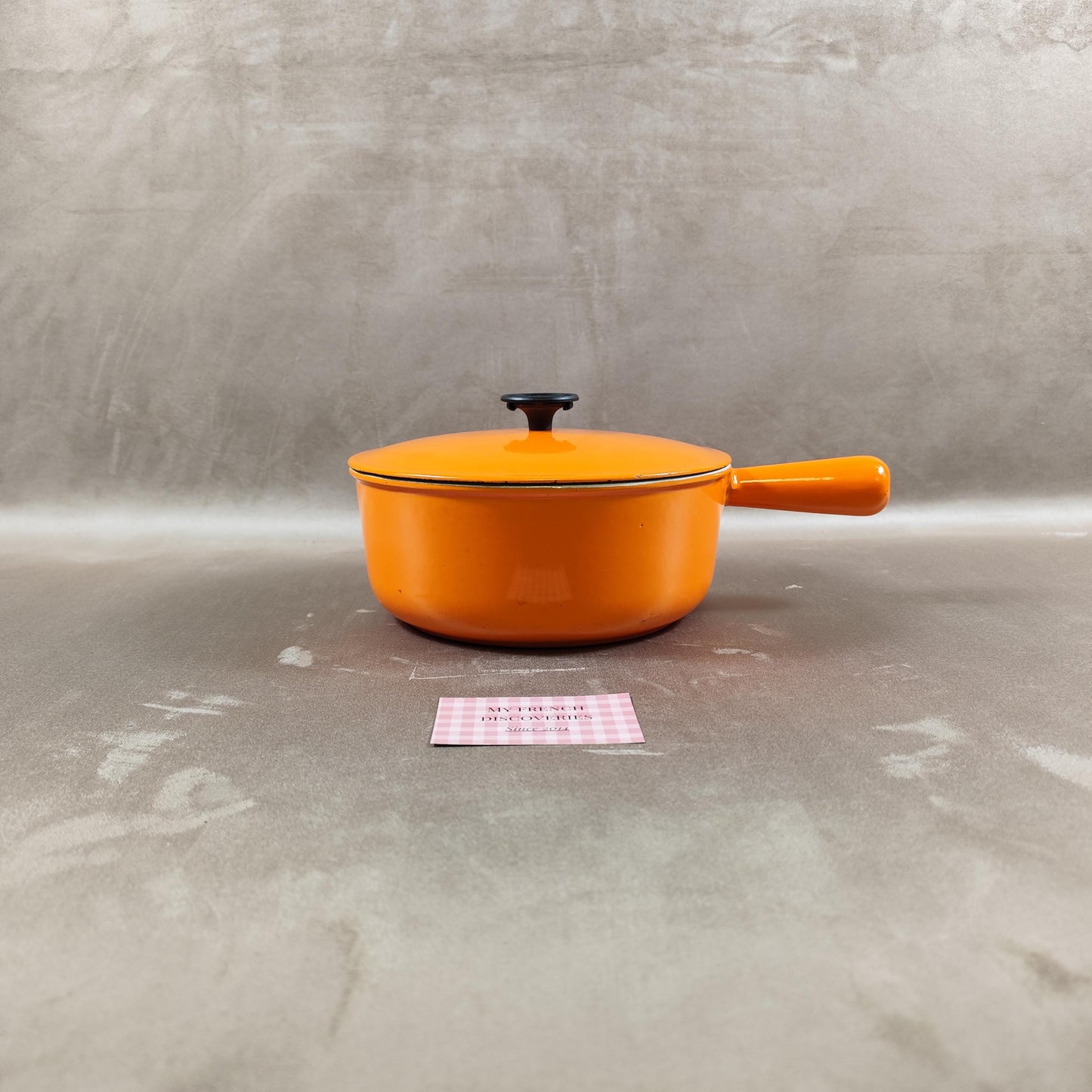 Casserole vintage orange COUSANCES 22 cm Fonte émaillée Made in France