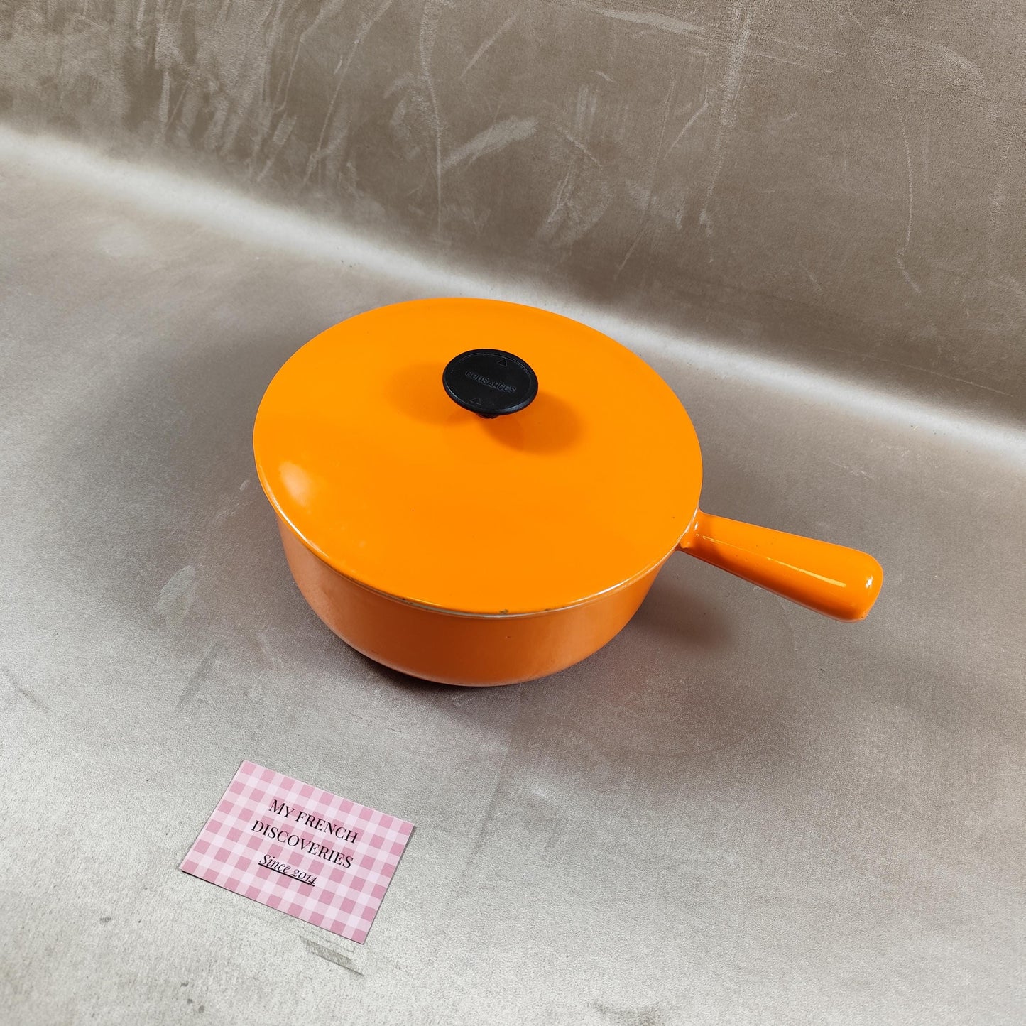 Casserole vintage orange COUSANCES 22 cm Fonte émaillée Made in France