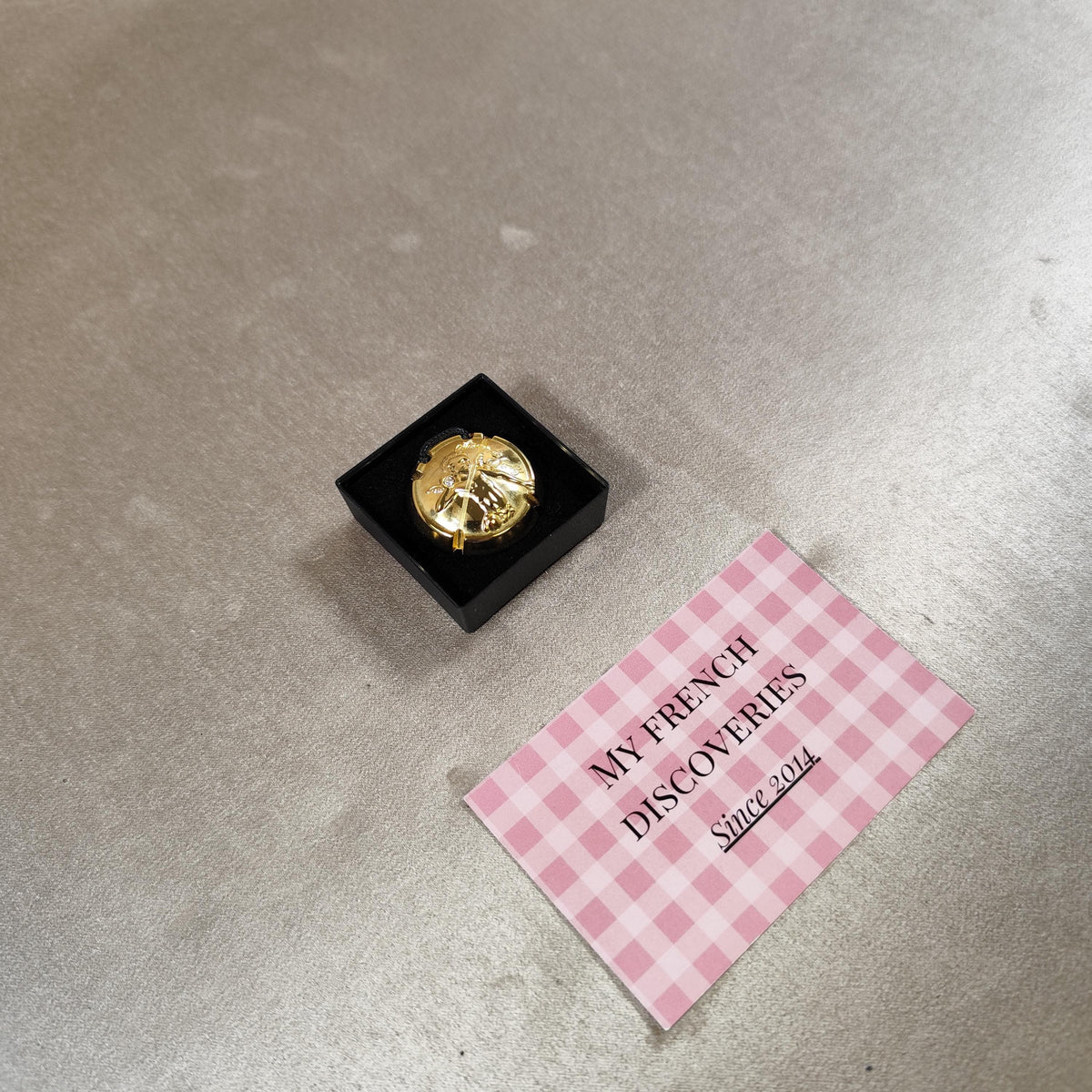 Capsule de champagne Amour de Deutz 2006 plaquée or Pascal Morabito Pendentif