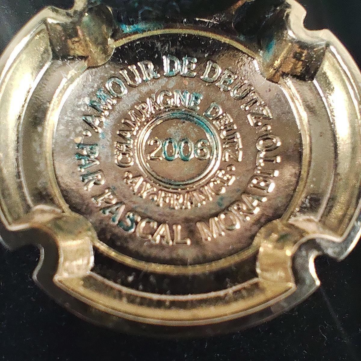 Capsule de champagne Amour de Deutz 2006 plaquée or Pascal Morabito Pendentif