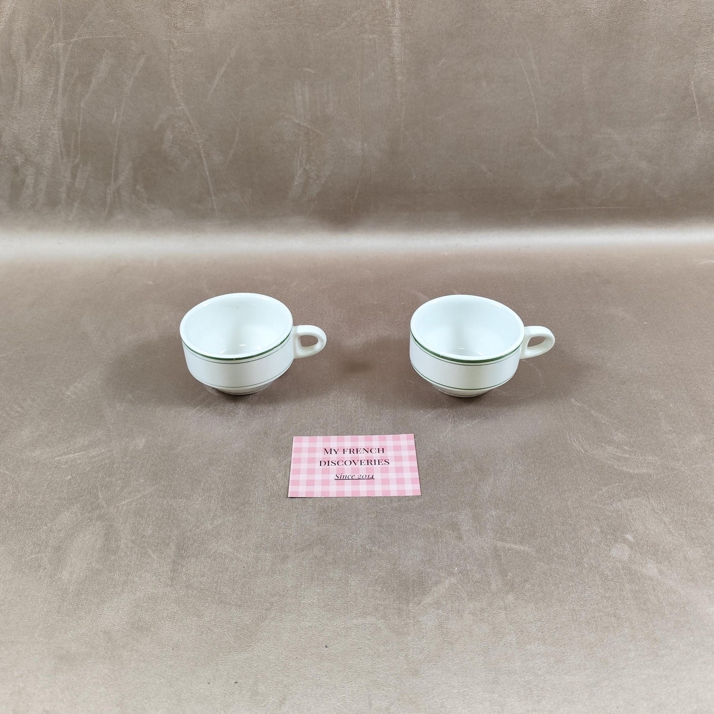 Paire de tasses anciennes en porcelaine blanche Filet vert Moulin des Loups Orchies