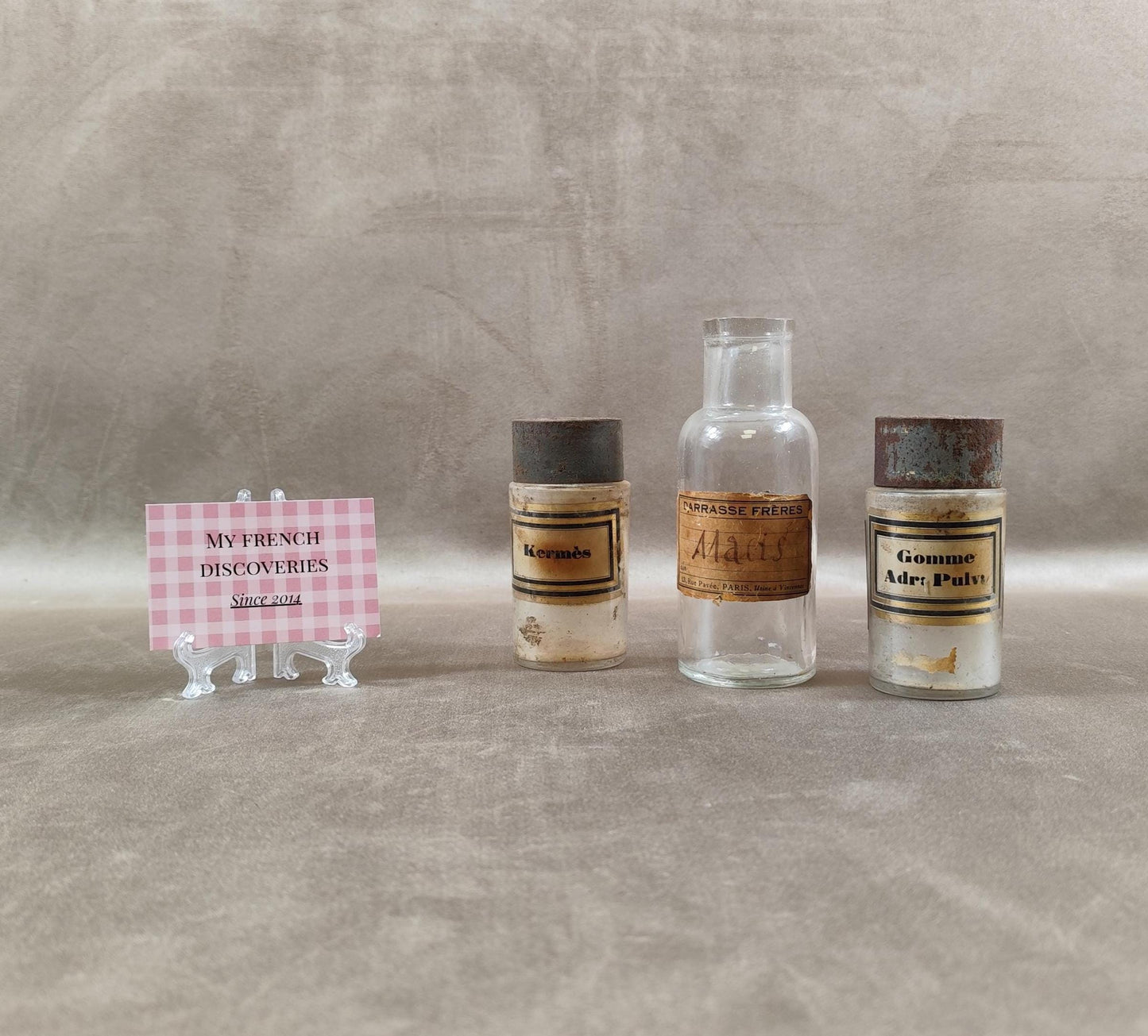 Lot de 3 anciens pots pharmaceutiques en verre Bocaux dapothicaire vintage