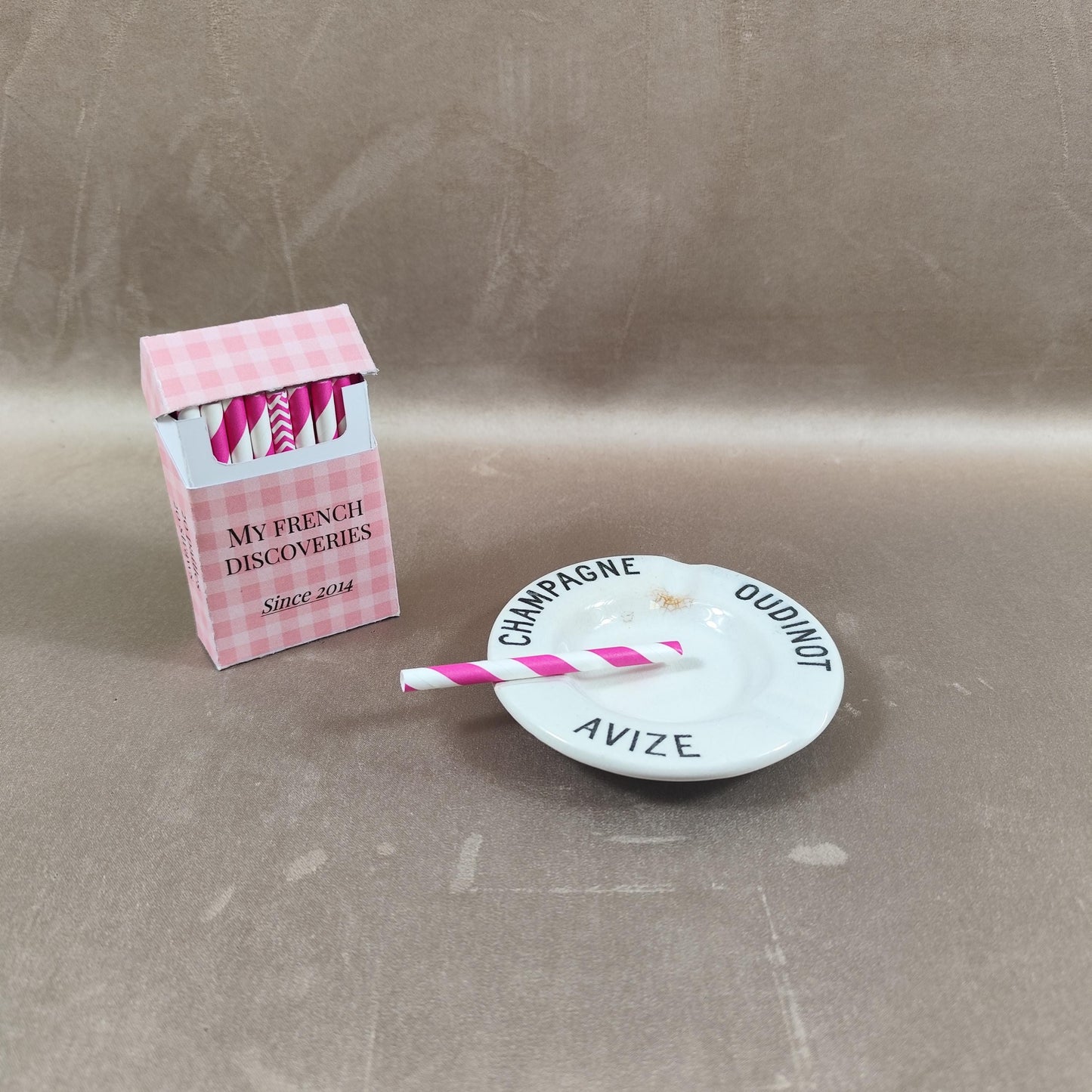 Cendrier publicitaire Champagne Oudinot Avize en porcelaine KG Lunéville France