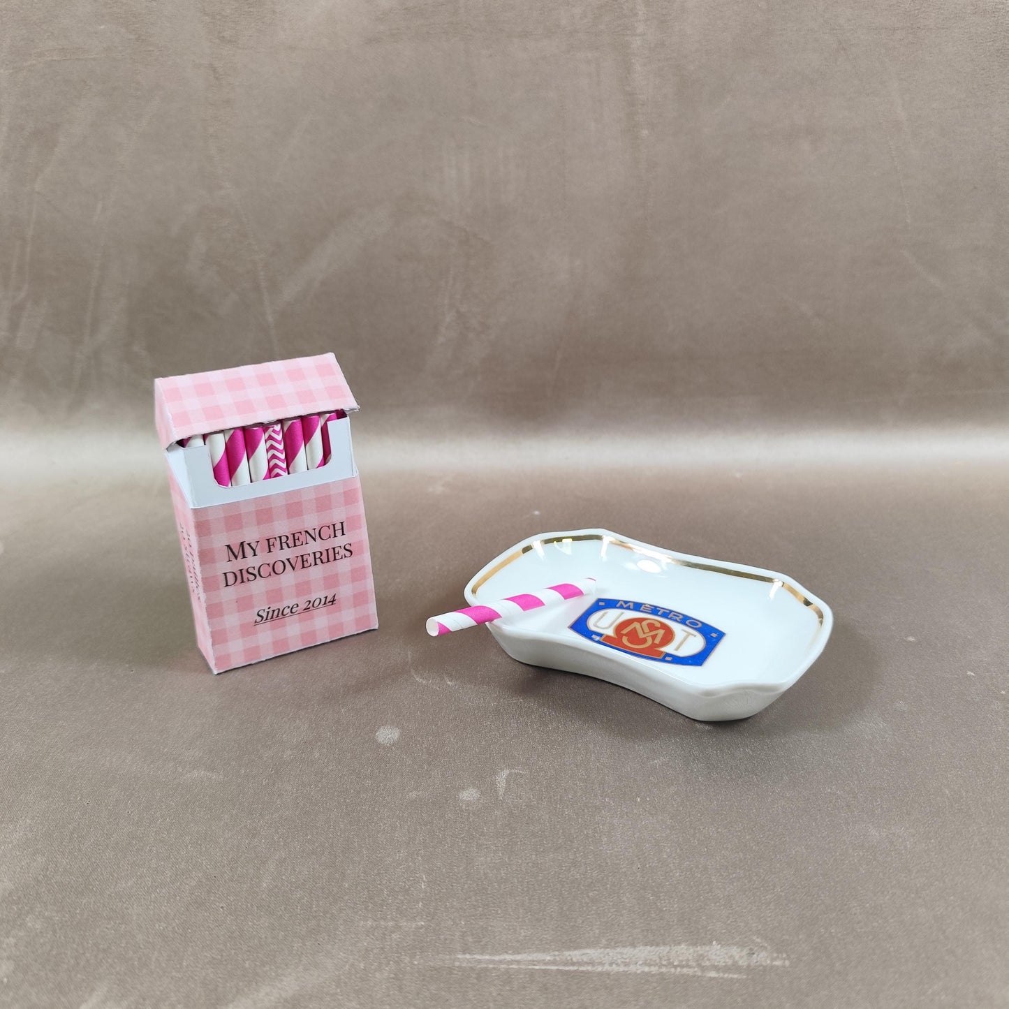 Cendrier publicitaire METRO US Métro en porcelaine Club sportif RATP Paris